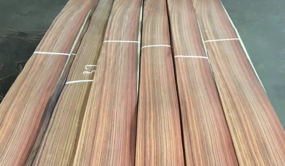 comprar 8-40cm Largura Sonokeling Veneer Melhorar seus móveis com beleza natural online manufacture