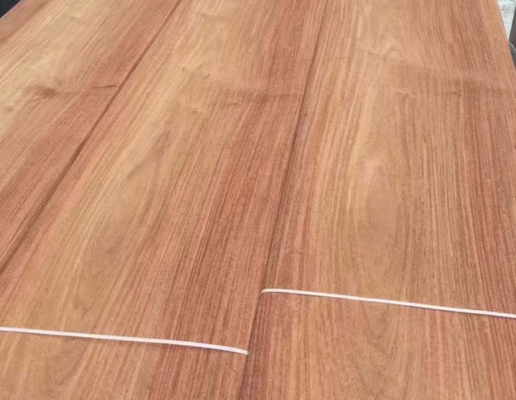 Forte resistência à tração transversal pêra birmanesa Veneer de madeira natural para durabilidade